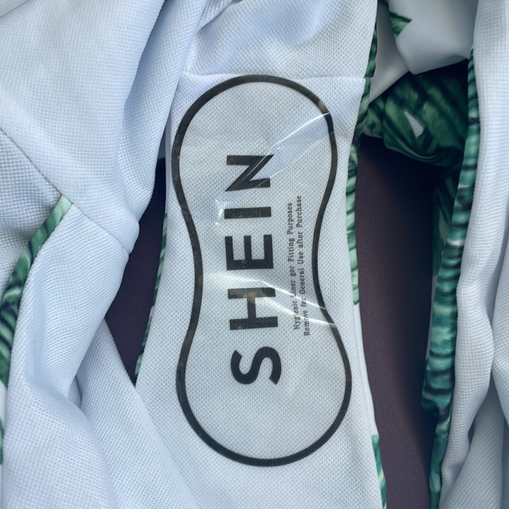New SHEIN swimsuit - Picture 3 of 4